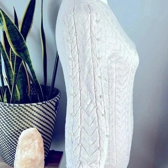 Women’s XXSP Ann Taylor Light Grey Sweater with Pearl Accents - Picture 2 of 5